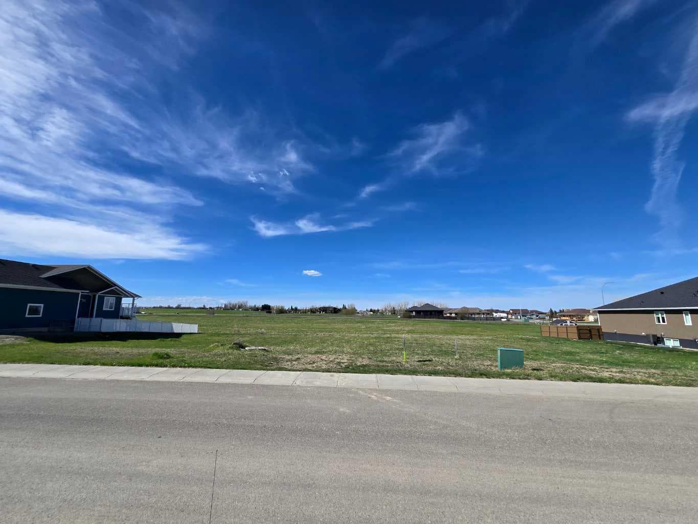 729 Fairway Boulevard — photo 4