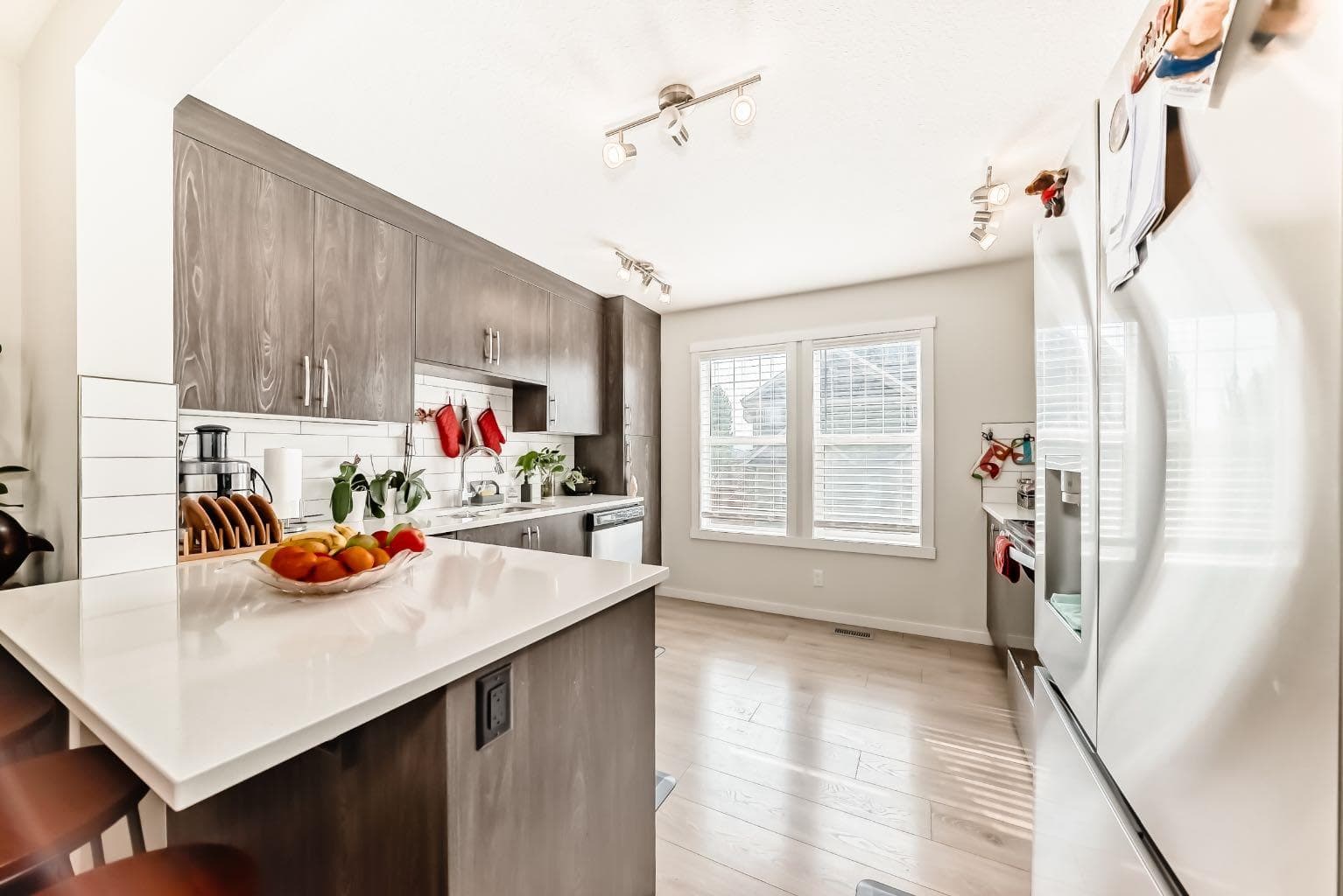 206 Cranbrook Square SE — photo 3