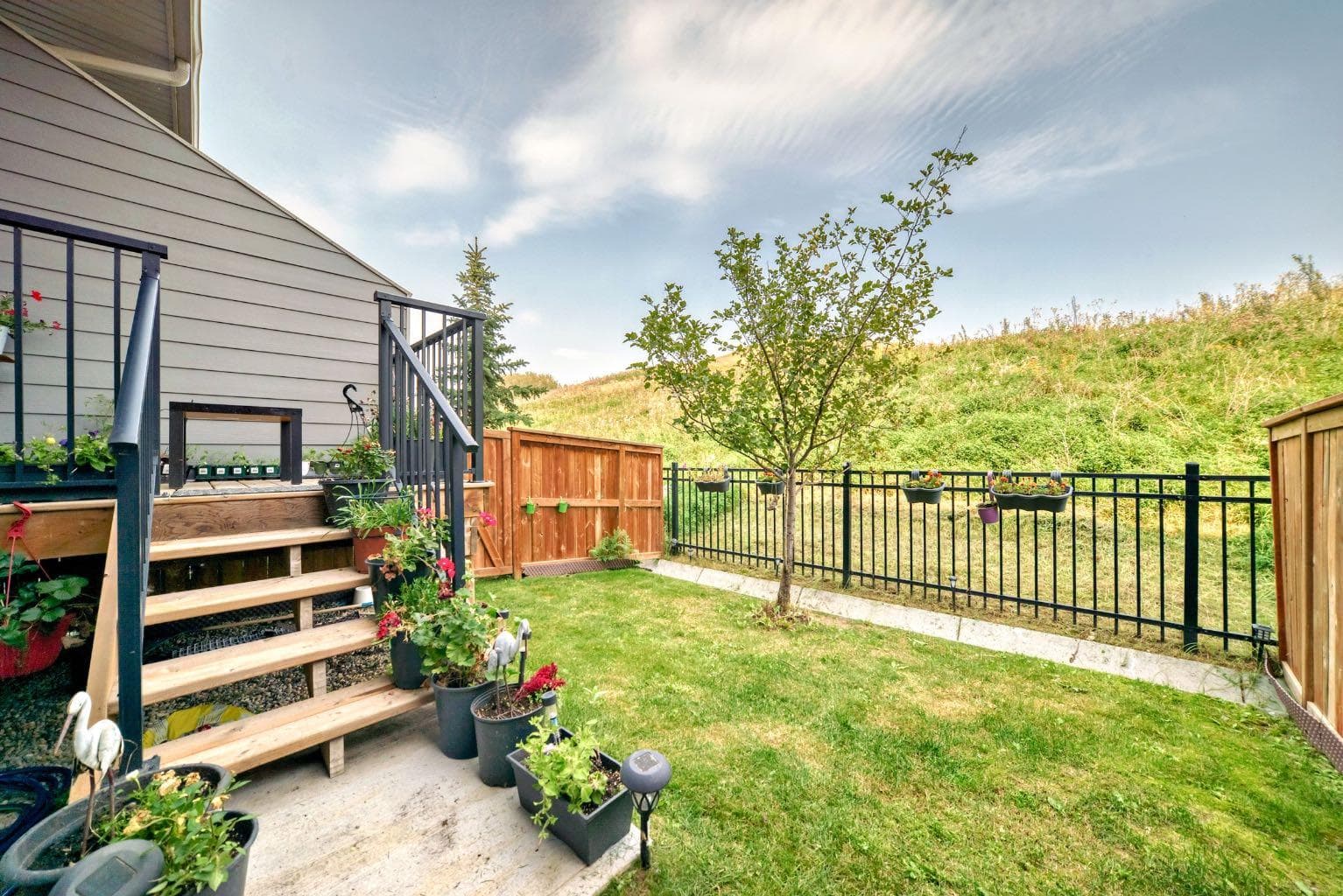 206 Cranbrook Square SE — photo 4