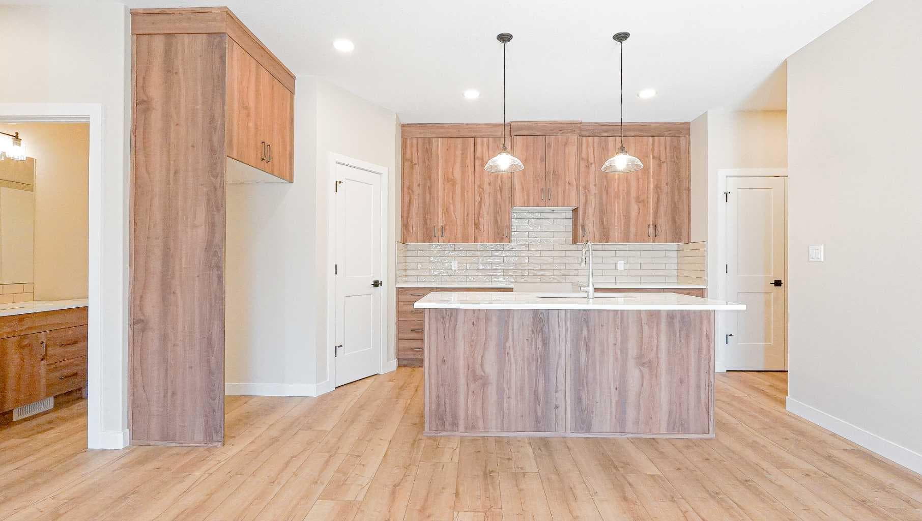 242 Parkview Lane W — photo 3
