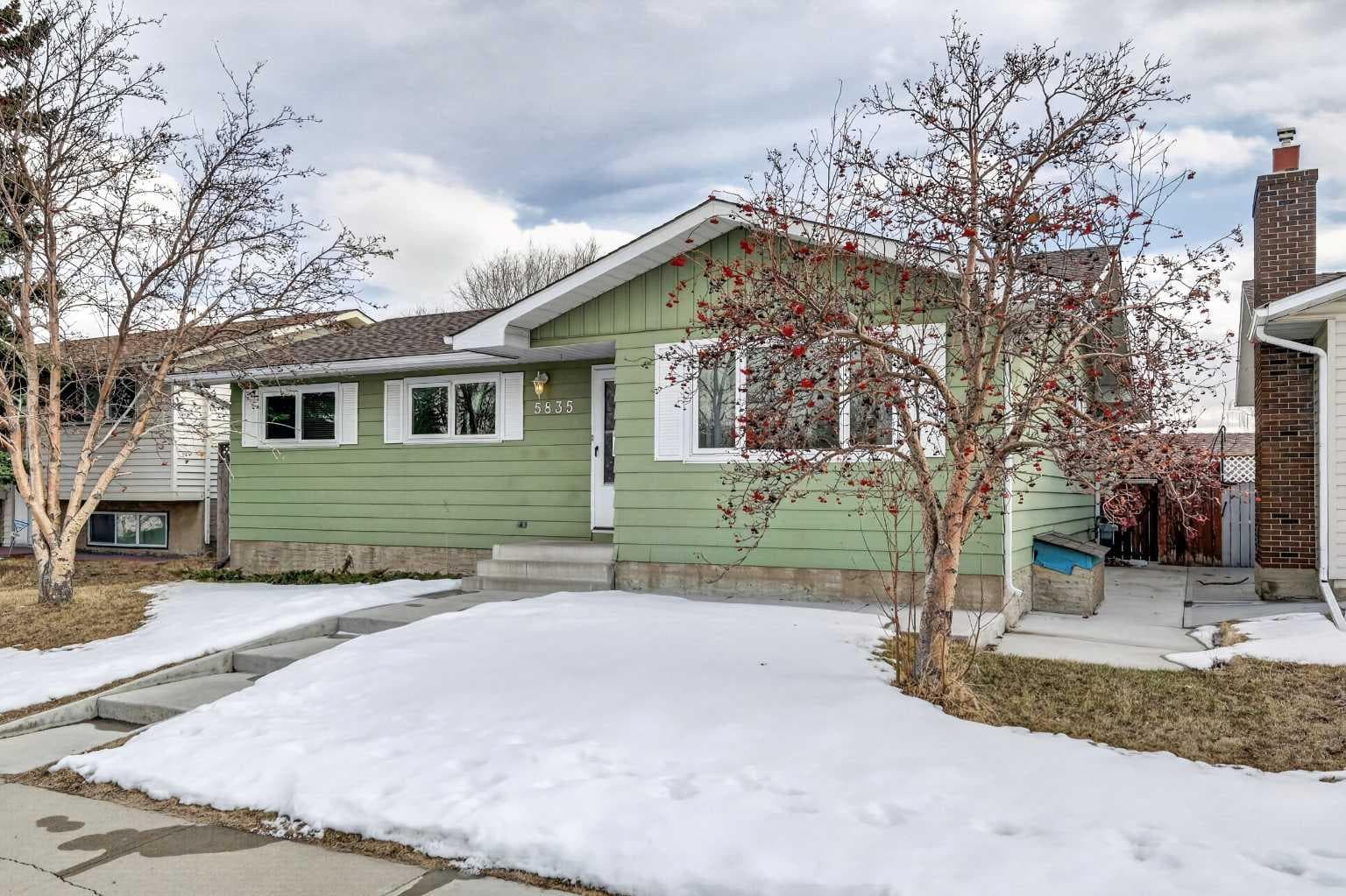 5835 28 Avenue NE — photo 2