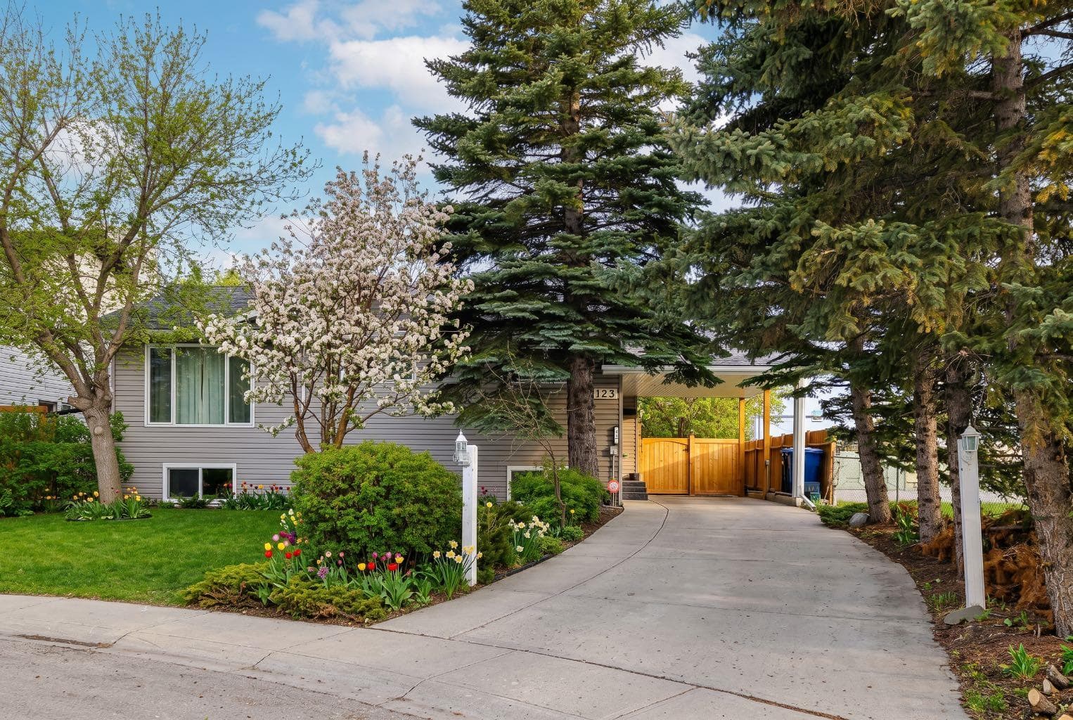 38 Sundance Place SE — photo 2