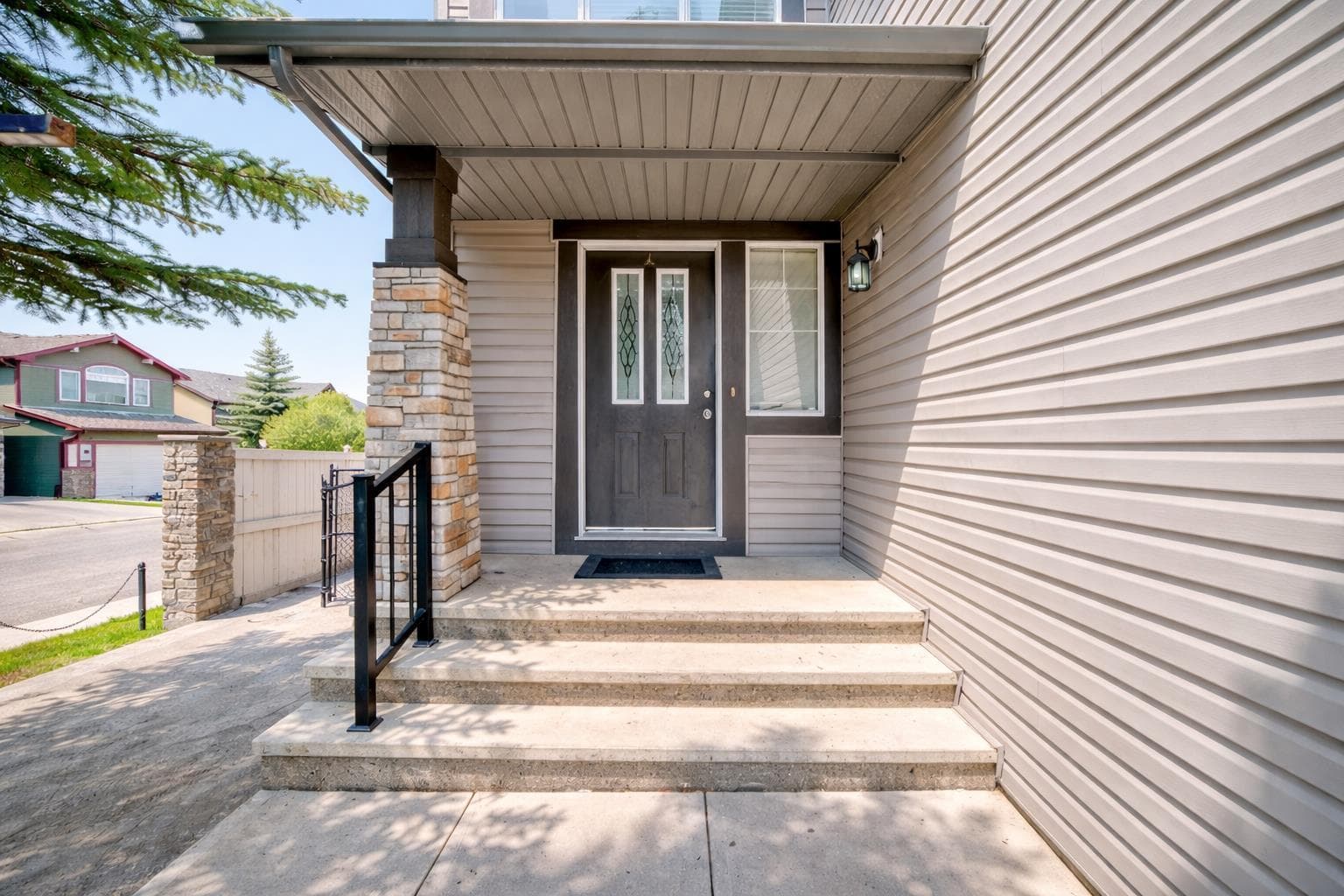 104 Panamount Terrace NW — photo 2