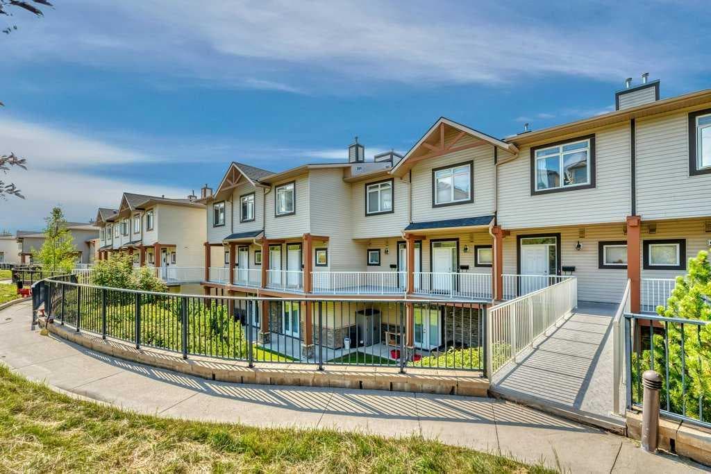 13, 148 Rockyledge View NW — photo 3