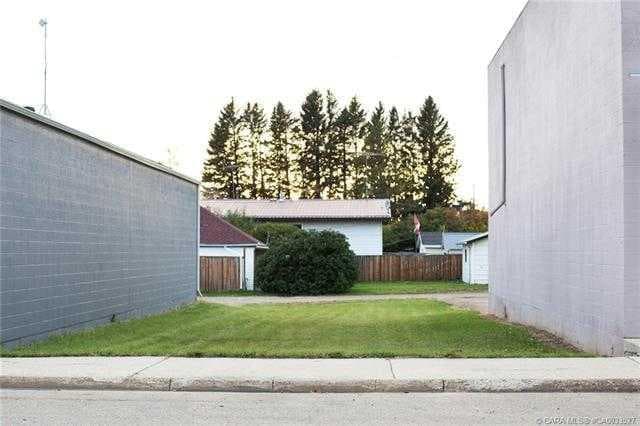 5106 50 Street — photo 1