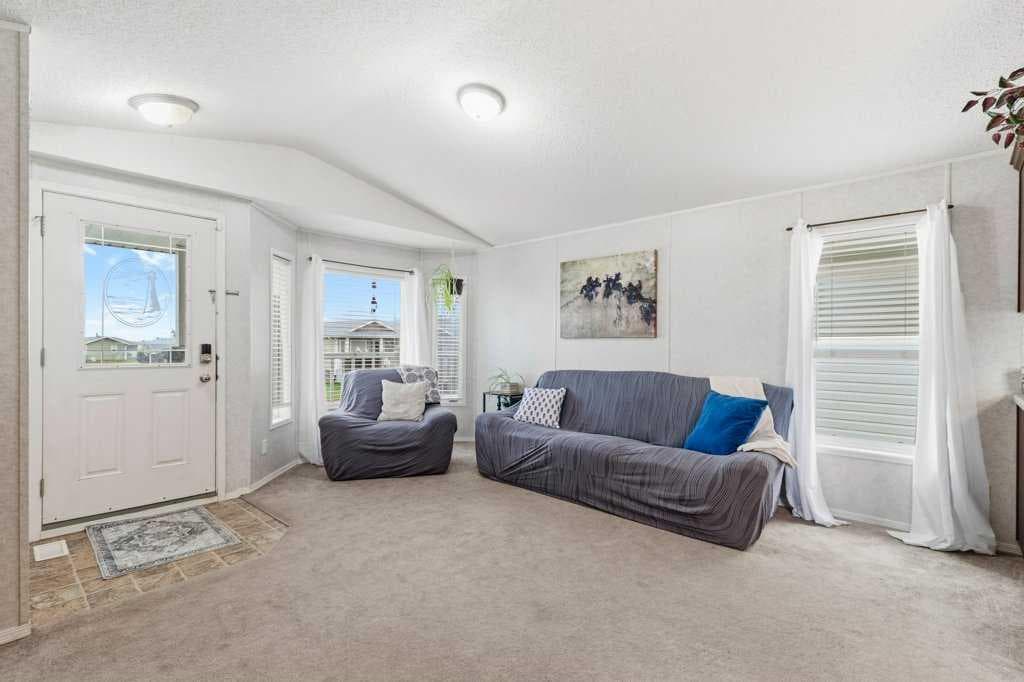 6 Baywood Place — photo 5
