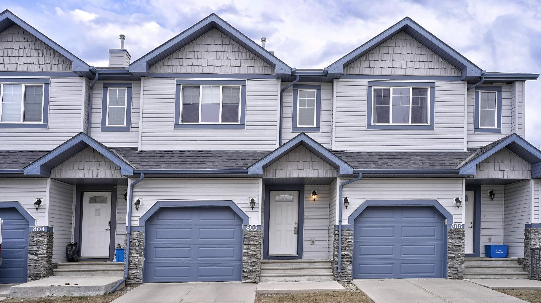 805, 620 Luxstone Landing SW — photo 1