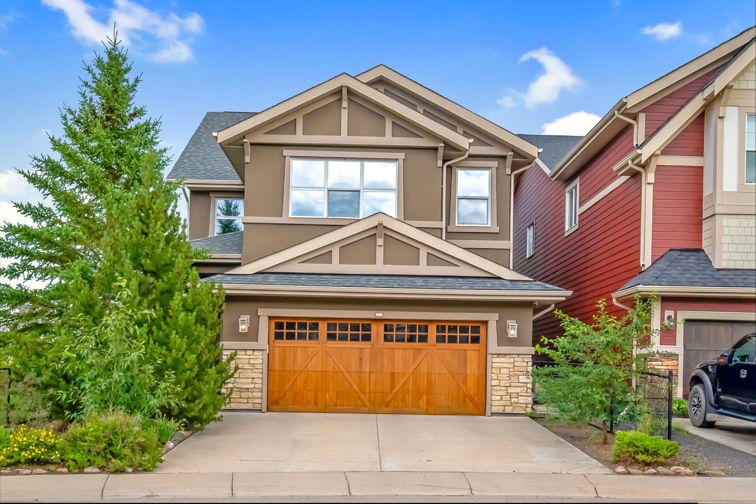 233 Cranarch Common SE — photo 2