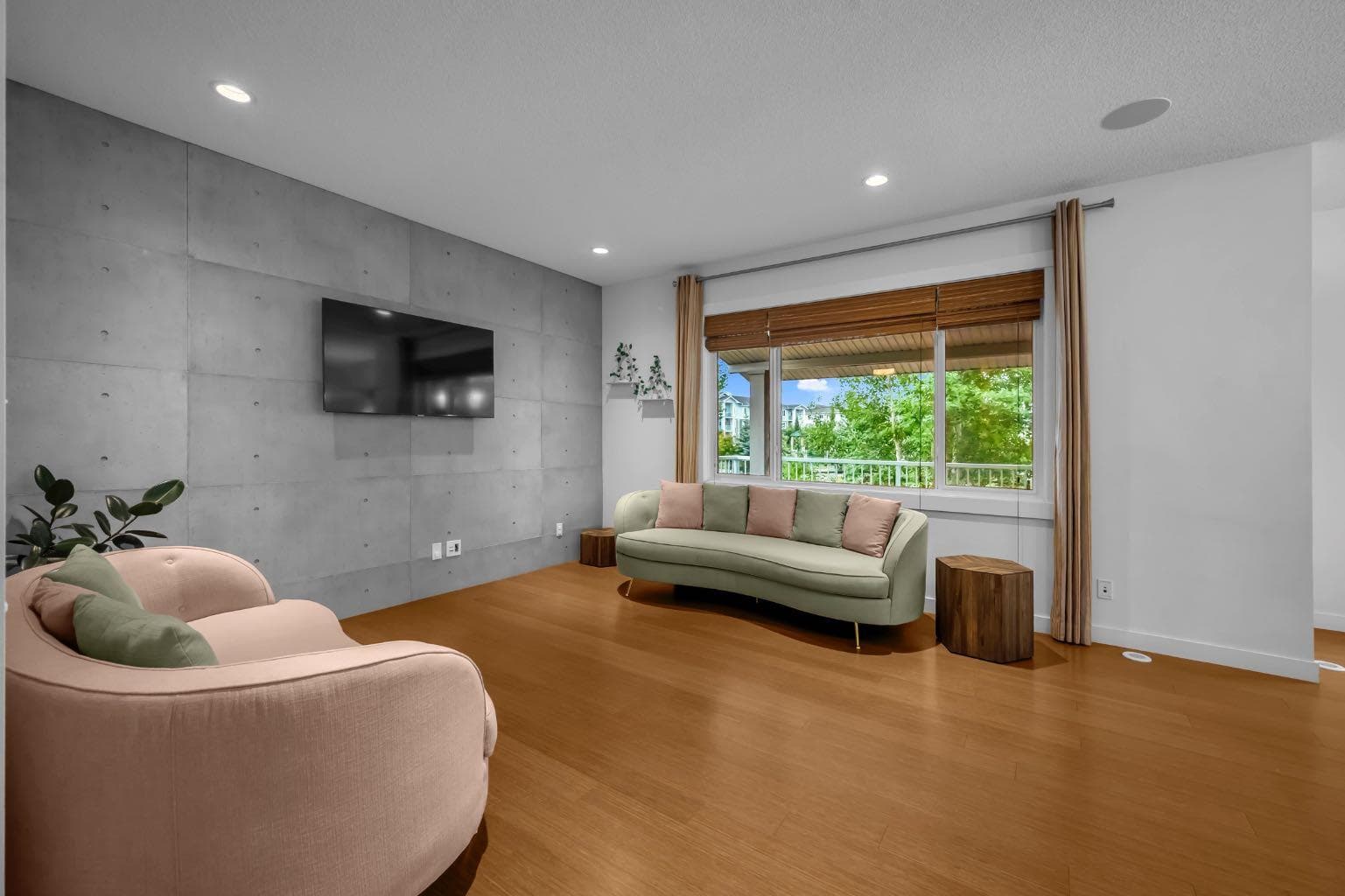 233 Cranarch Common SE — photo 4