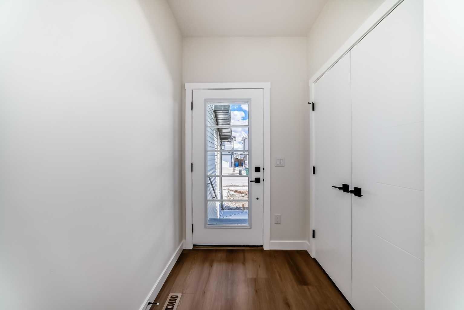 117 Baysprings Gardens SW — photo 3