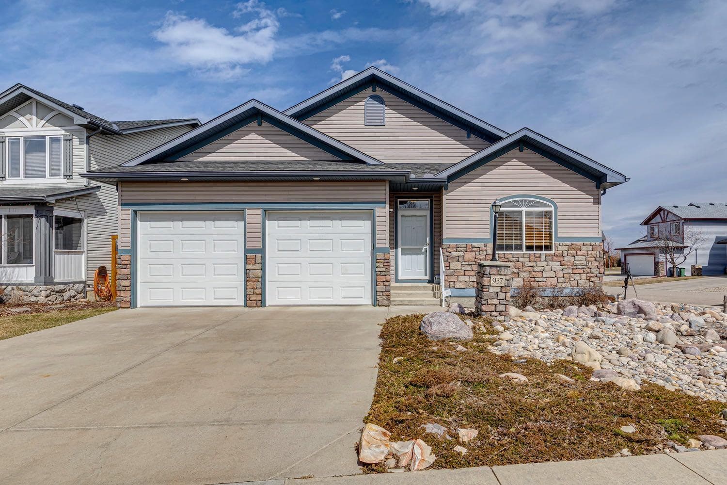 937 Cimarron Park Close — photo 1