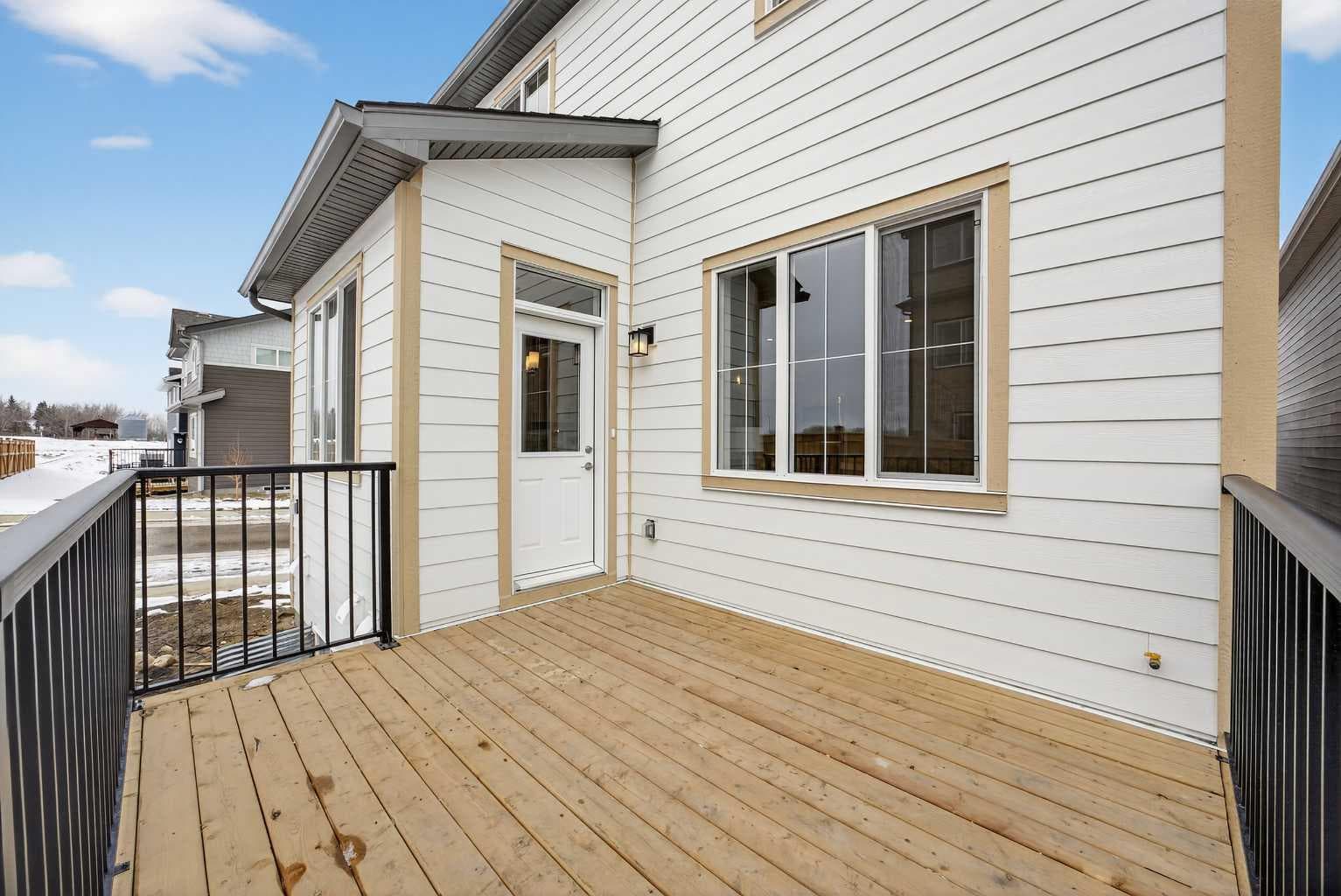 997 Alpine Drive SW — photo 2