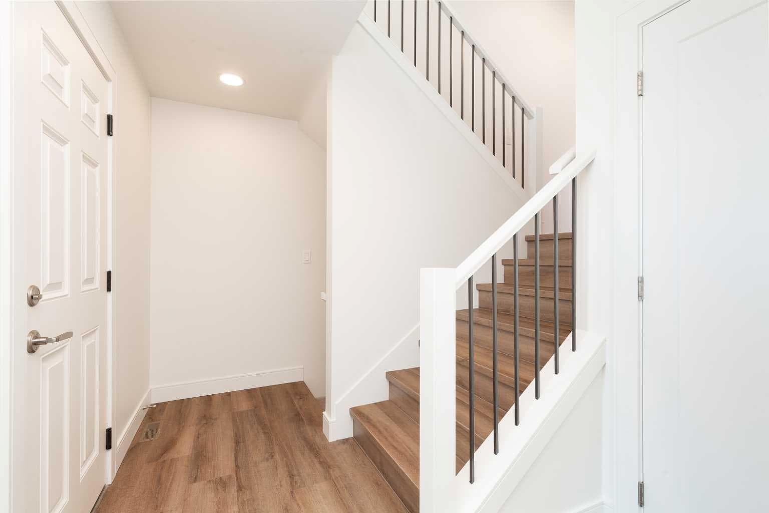 561 Malahat Green W — photo 4