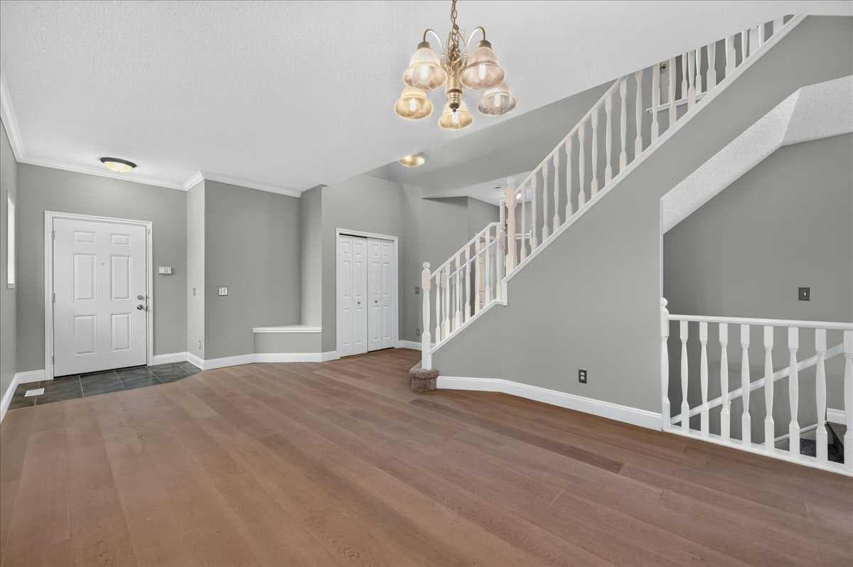 99 Evansbrooke Manor NW — photo 3