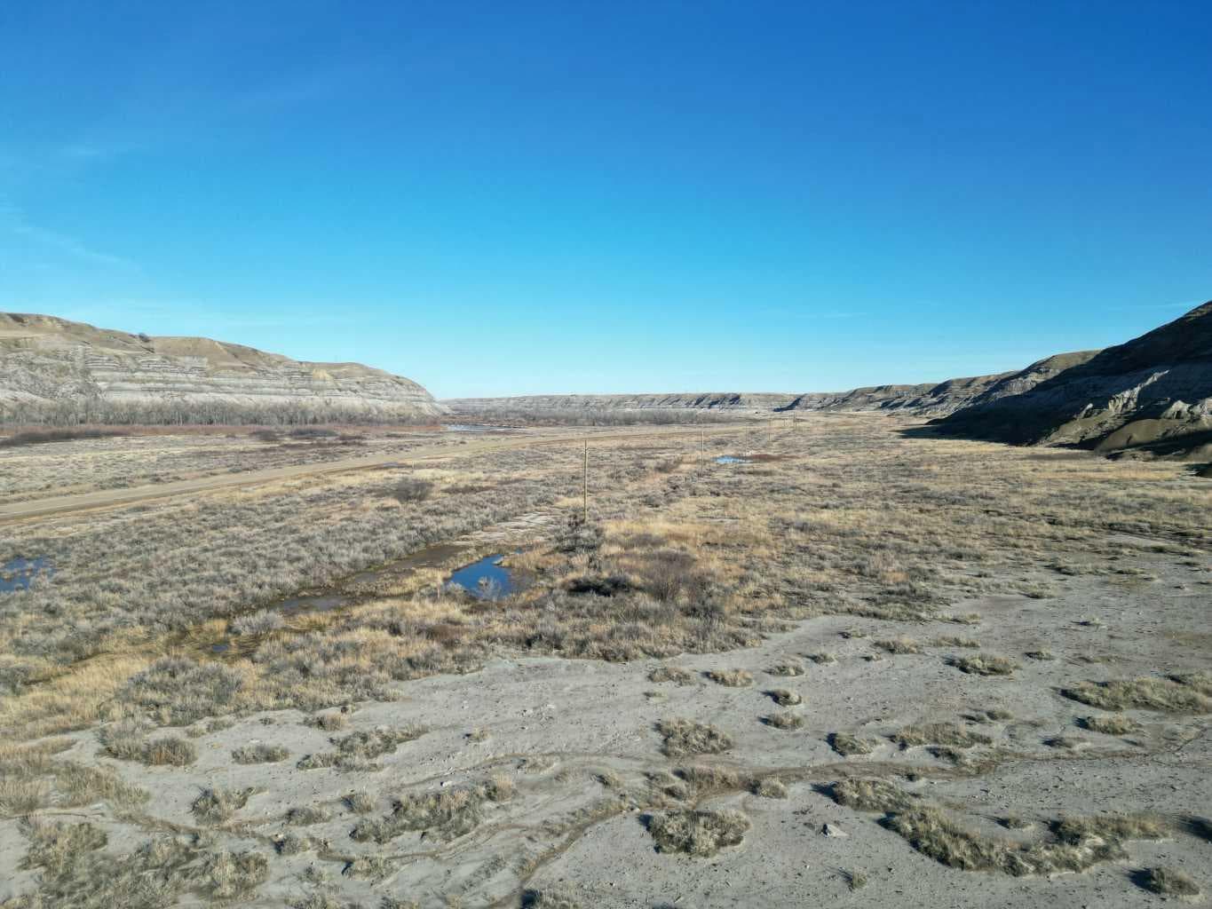SE 6 28 18 W4 Highway 10 — photo 2
