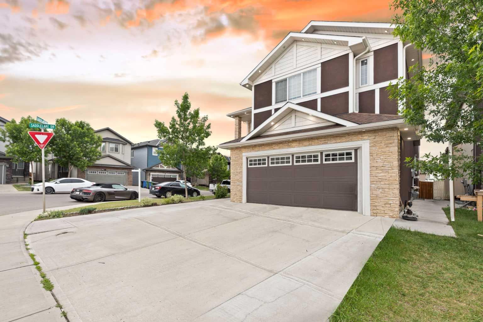 150 Saddlelake Grove NE — photo 3