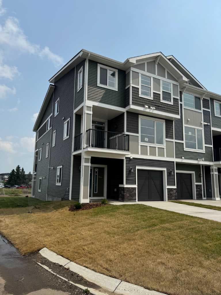 4 Waterford Glen — photo 2