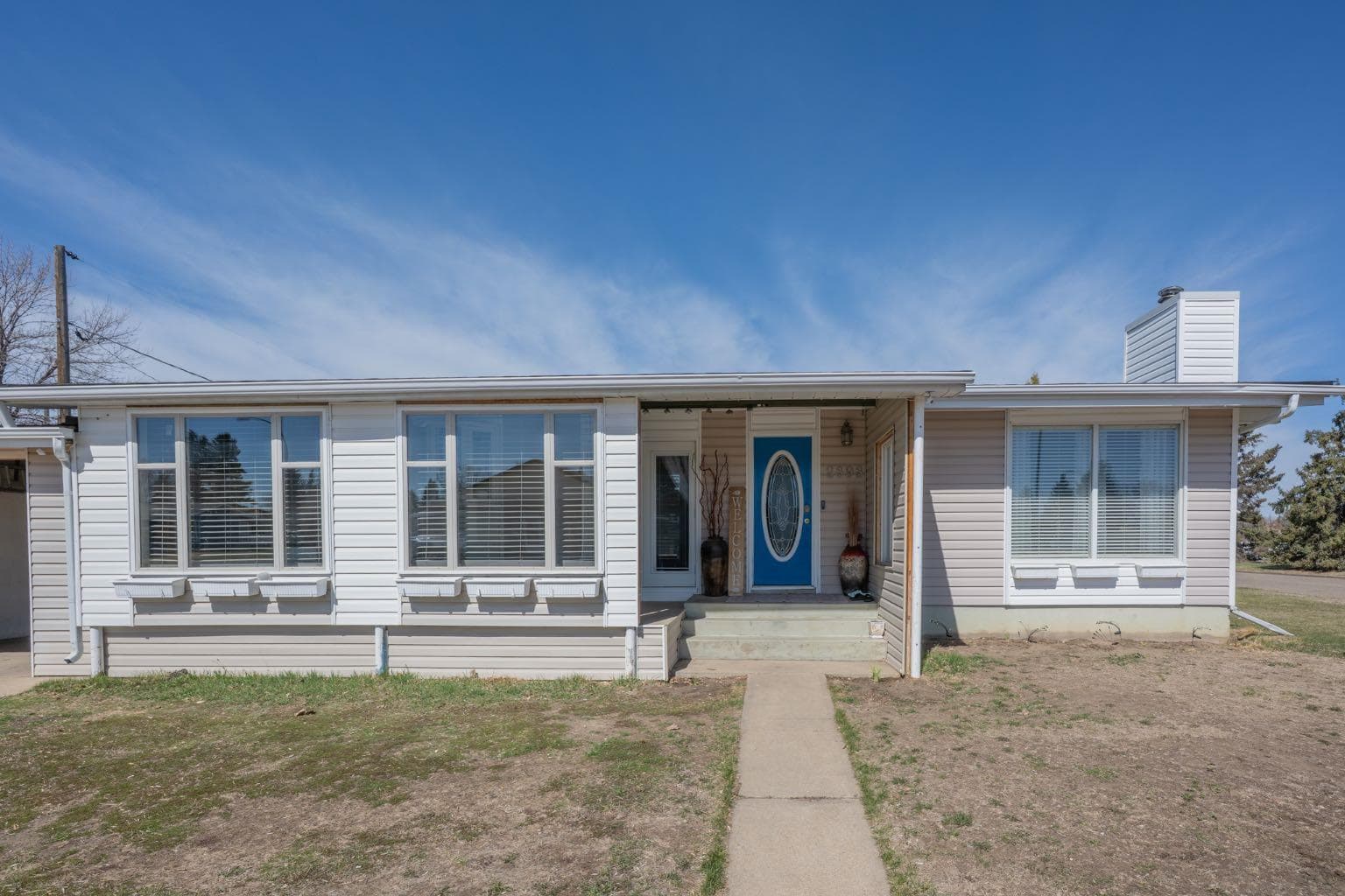 2898 Dunmore Road SE — photo 2