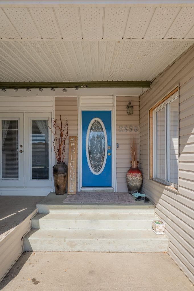 2898 Dunmore Road SE — photo 3