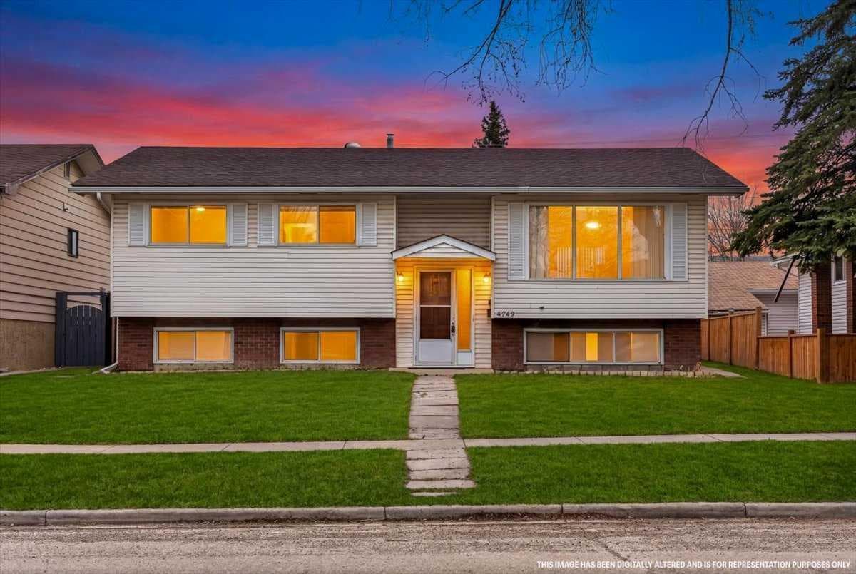Detached in Rundle