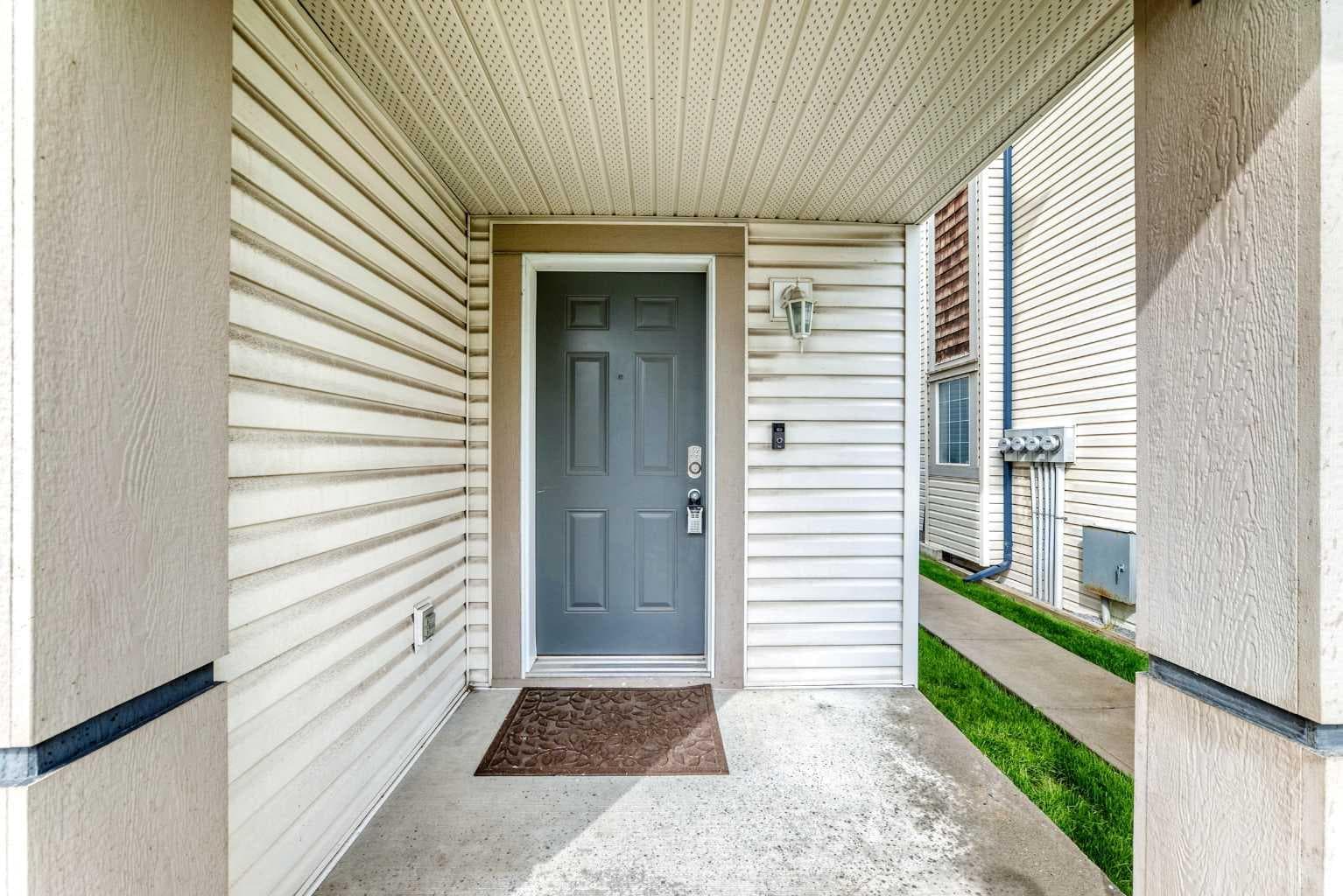17 Copperfield Court SE — photo 3