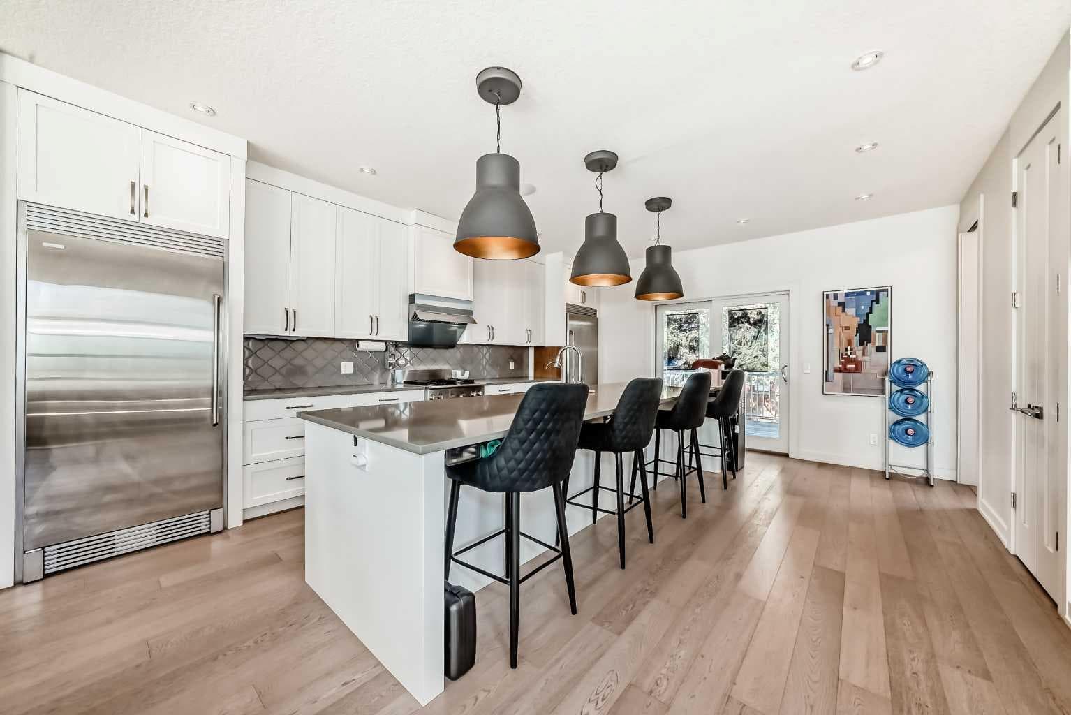 112 Hanover Road SW — photo 1