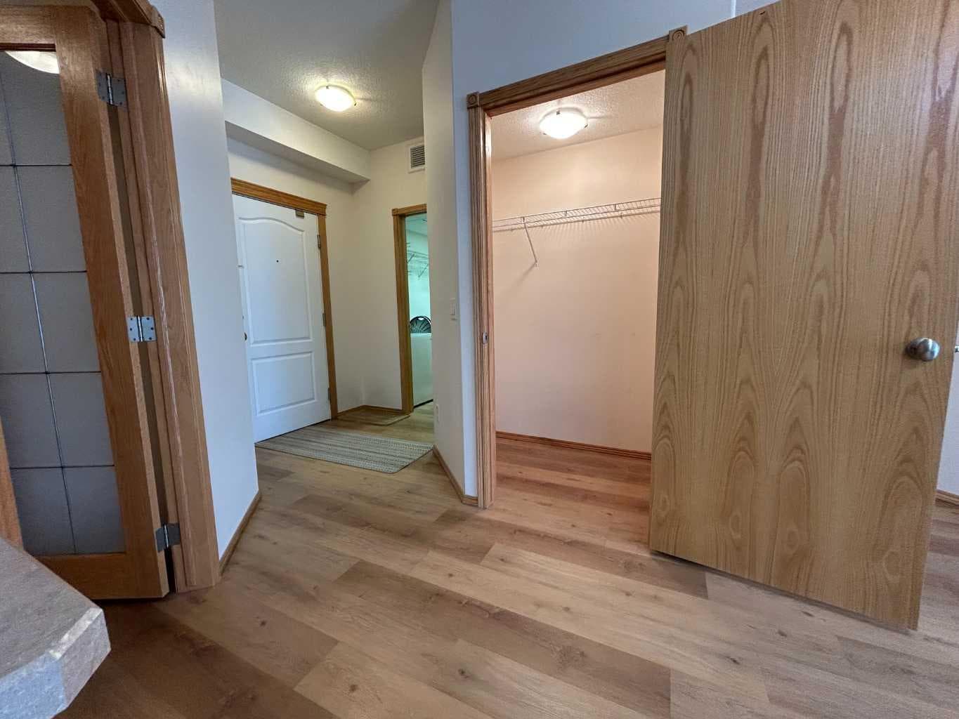 2458, 151 Country Village Road NE — photo 4