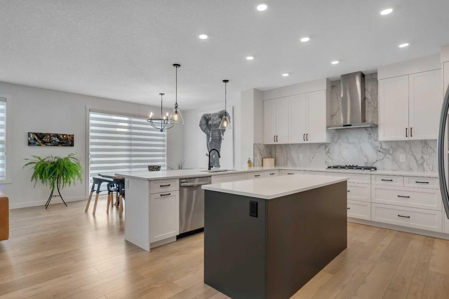 649 Sailfin Drive — photo 2