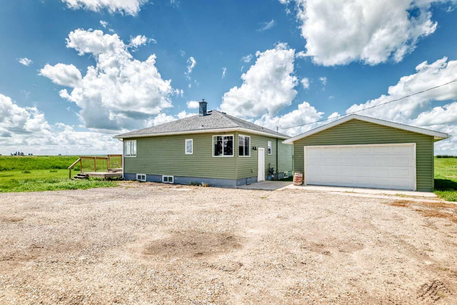 225074 Highway 561 — photo 2