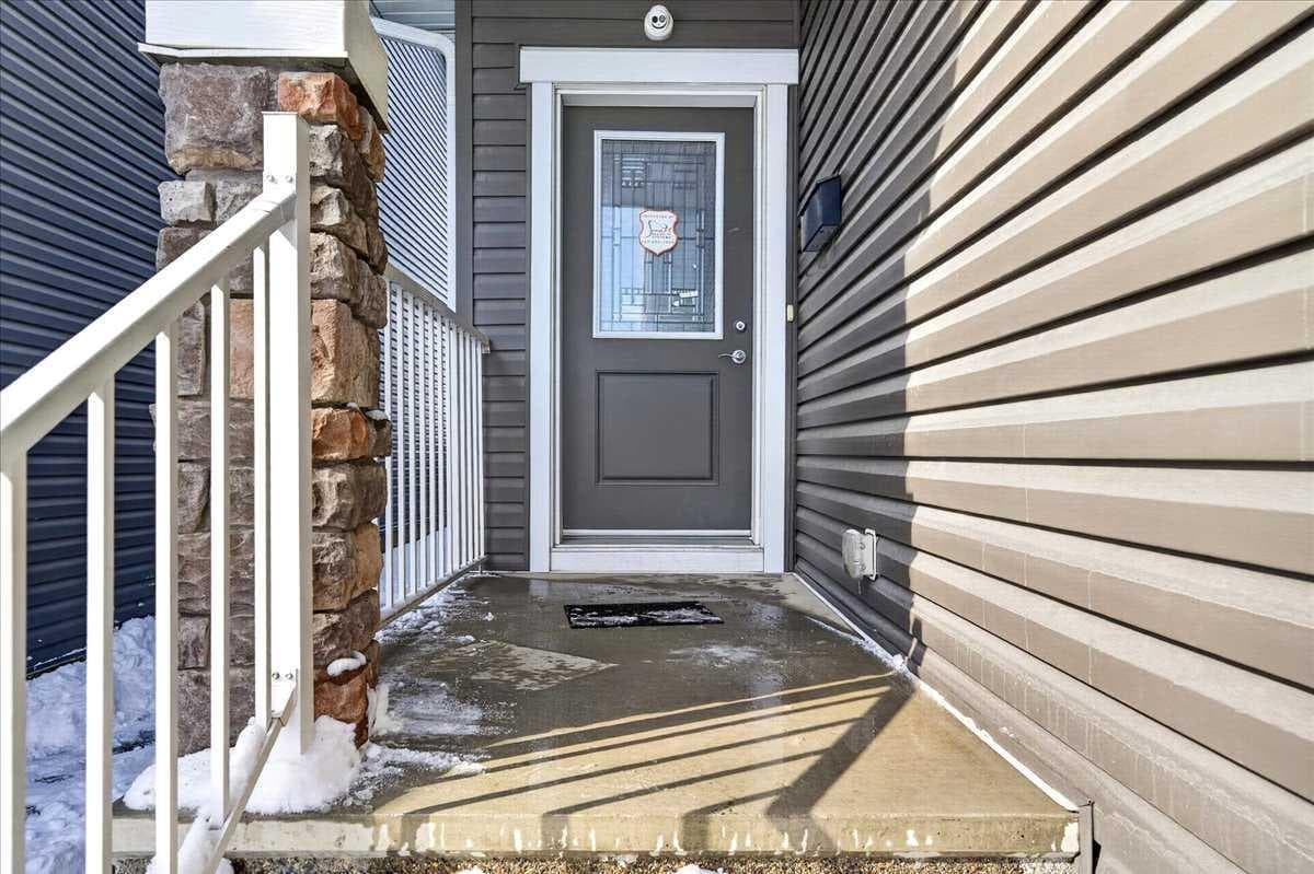 72 Redstone Drive NE — photo 3