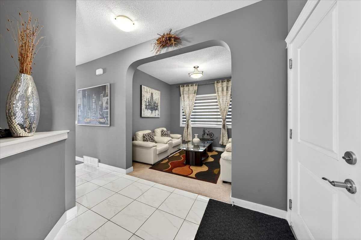72 Redstone Drive NE — photo 5