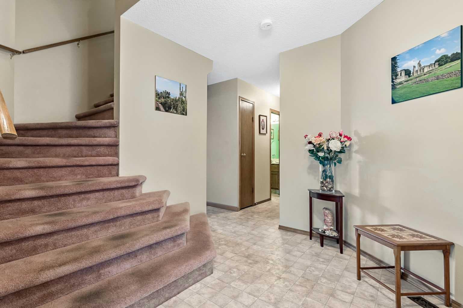 124 Catalina Place NE — photo 4