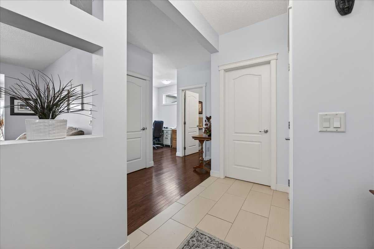 28 Evansview Manor NW — photo 3