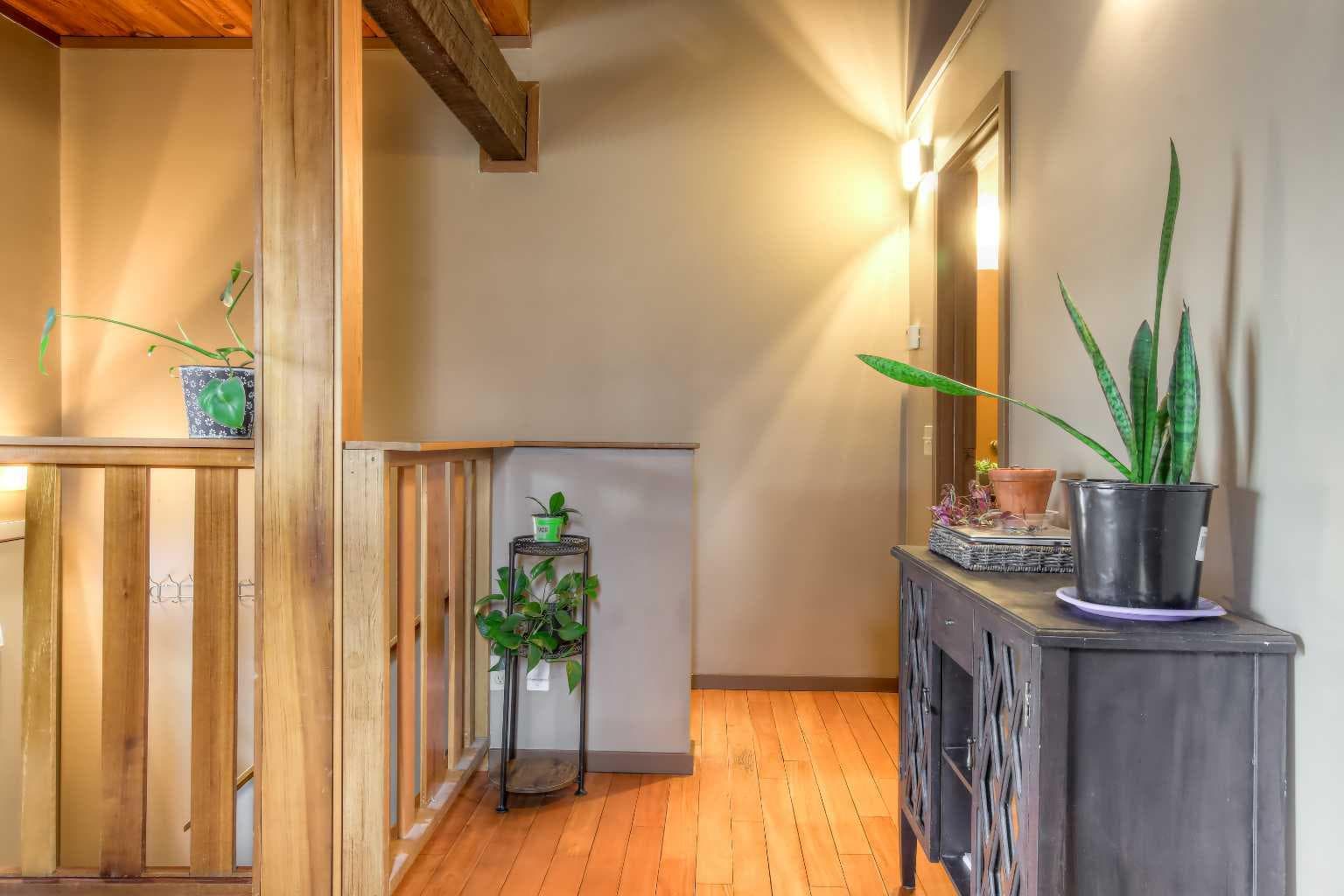 172 Oaktree Lane SW — photo 5