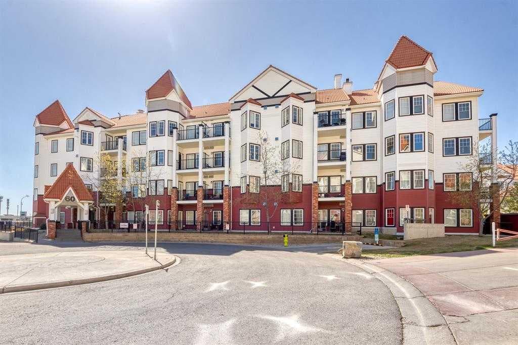 138, 60 Royal Oak Plaza NW — photo 1