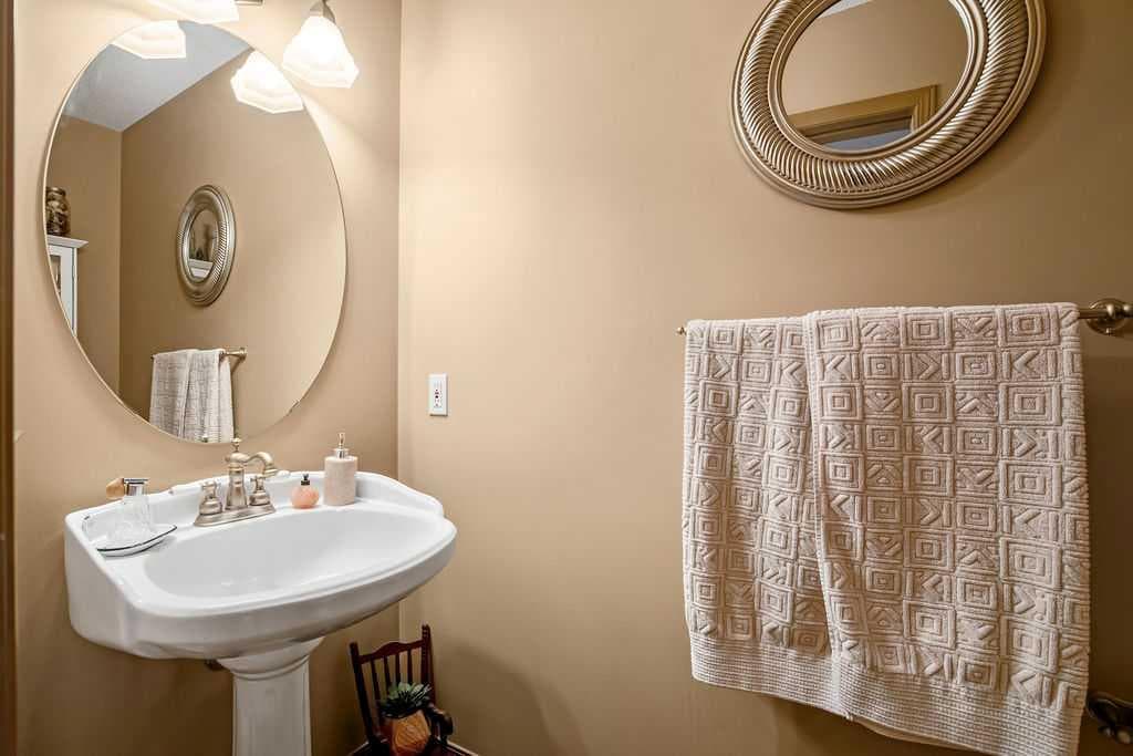 49 Spring Meadows Bay — photo 3