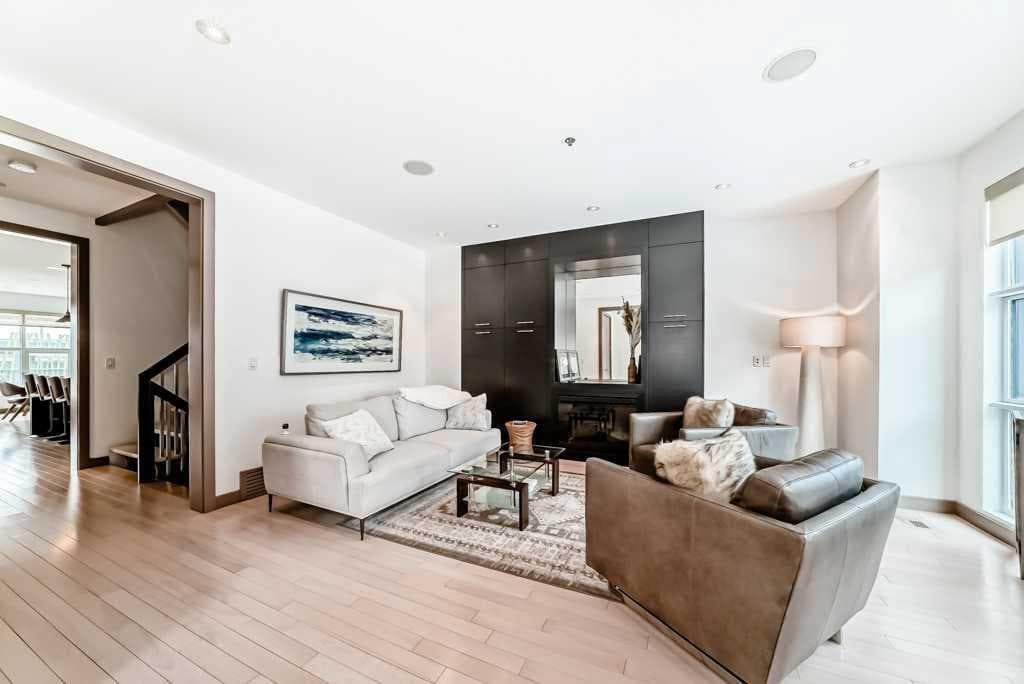 701 Aspen Meadows Hill SW — photo 4