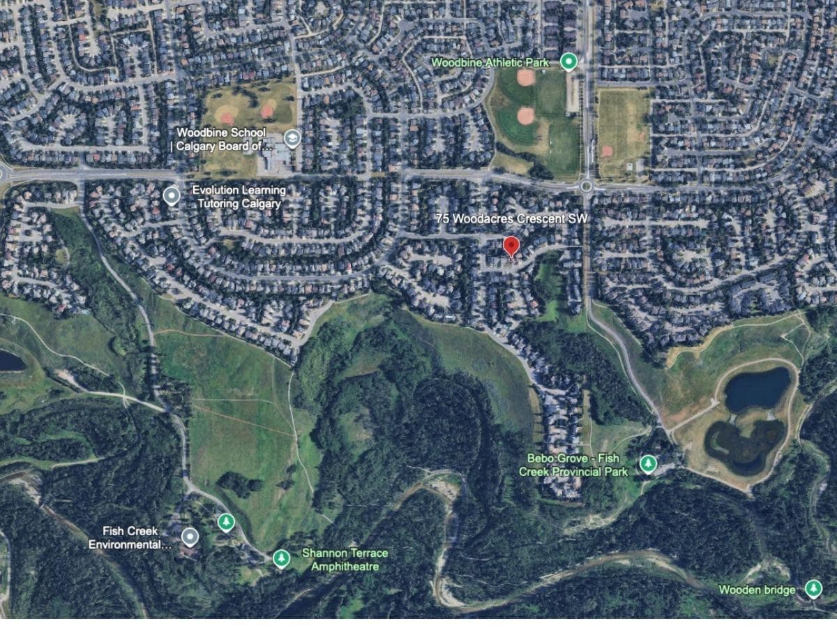 75 Woodacres Crescent SW — photo 3
