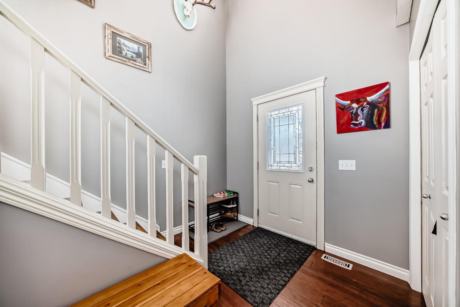 220 Hillcrest Court — photo 3