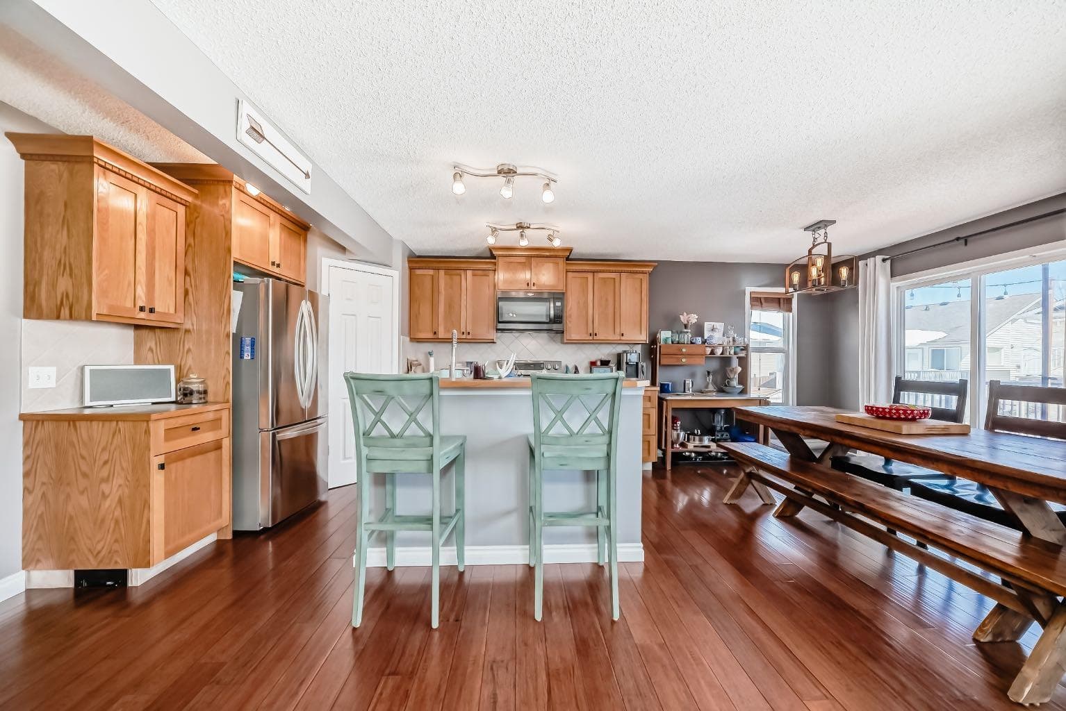 220 Hillcrest Court — photo 4