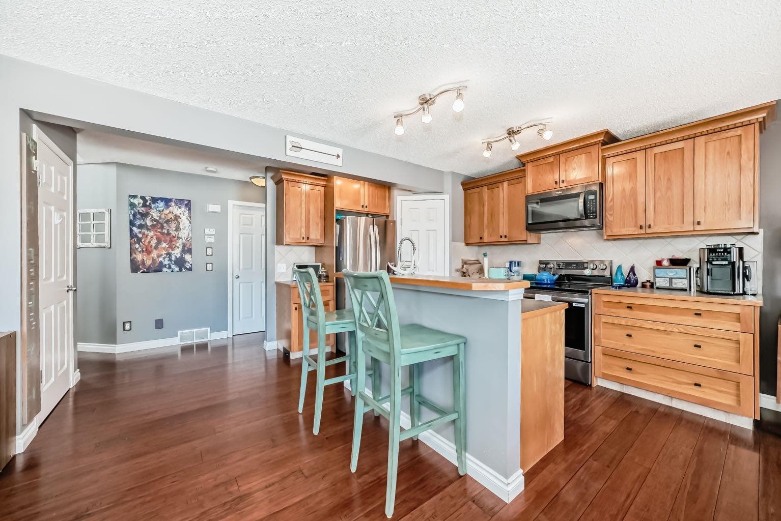 220 Hillcrest Court — photo 5
