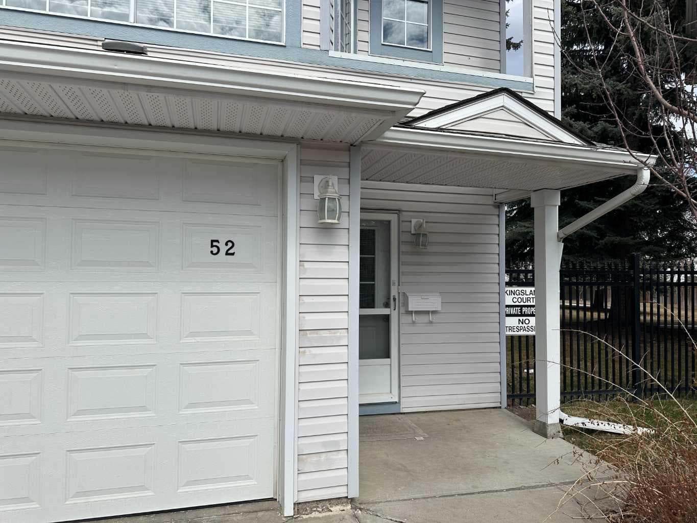 52 Kingsland Court SW — photo 5