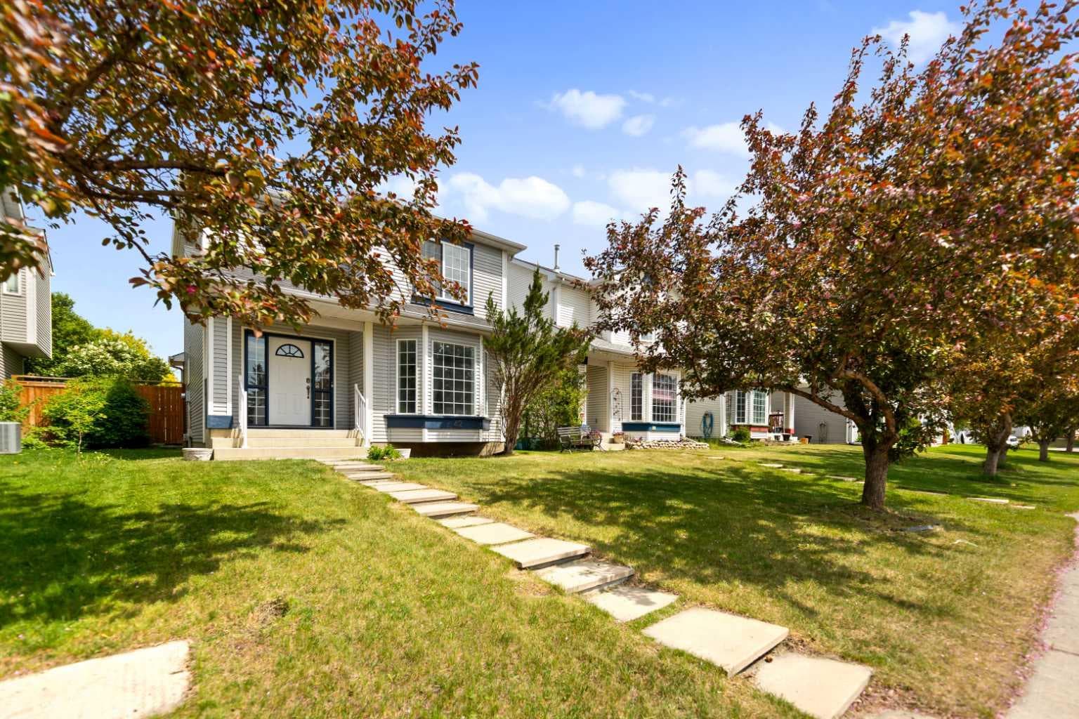 42 River Rock Road SE — photo 3