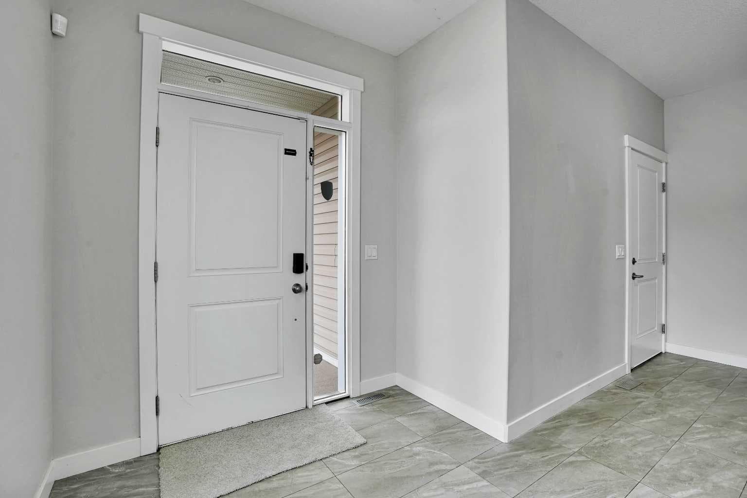 1200 Iron Landing Way — photo 4