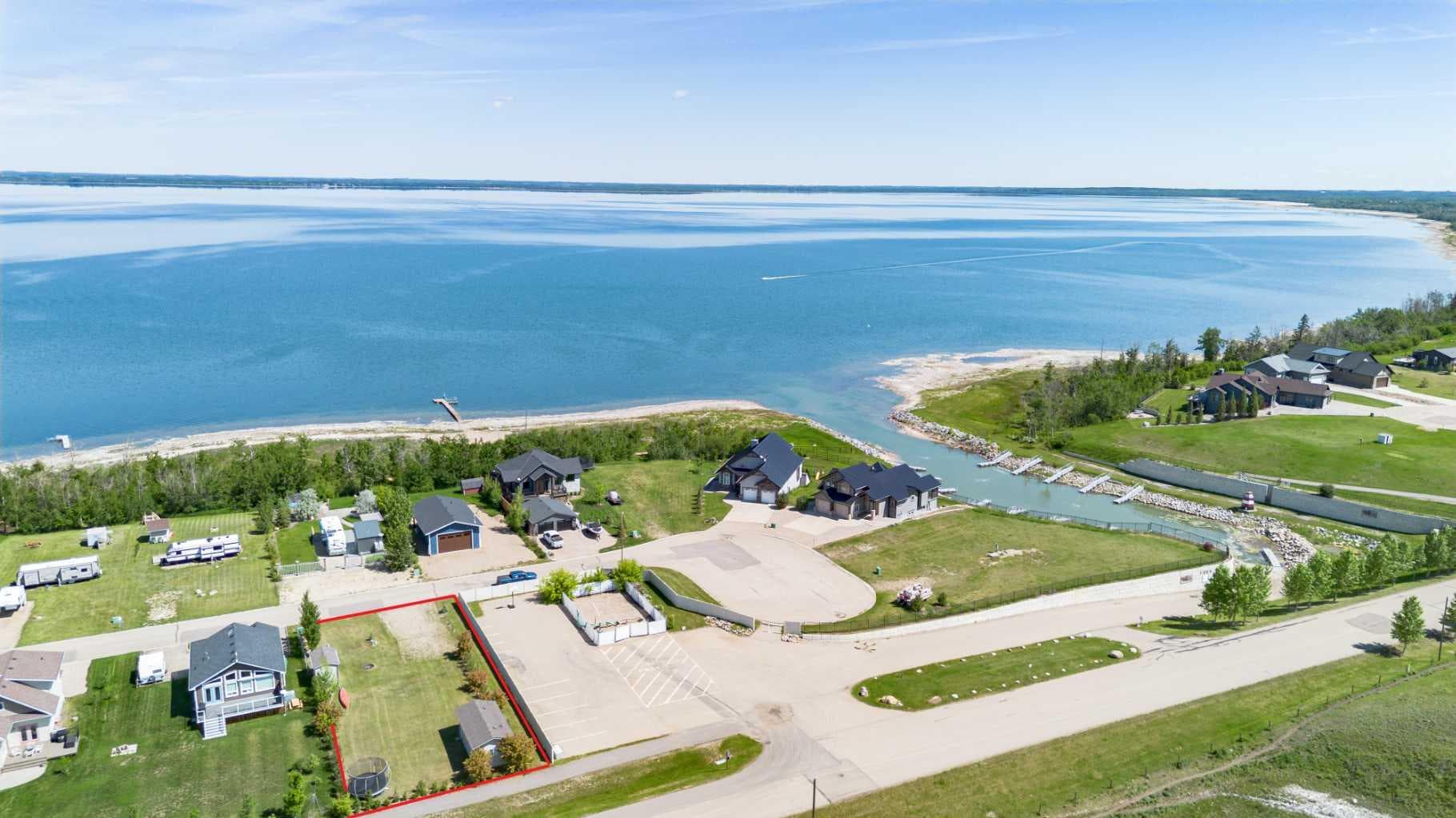 15 Marina Place — photo 4