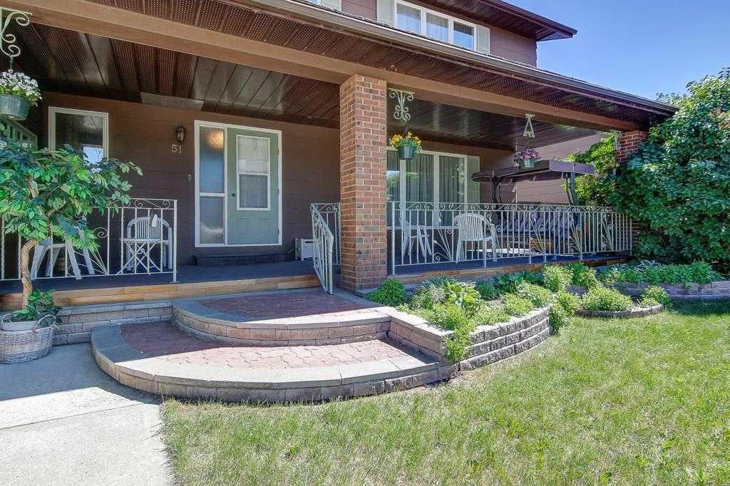 51 Parkwood Crescent — photo 2