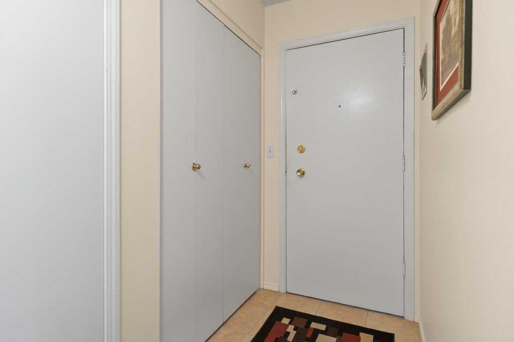 16A, 231 Heritage Drive SE — photo 3