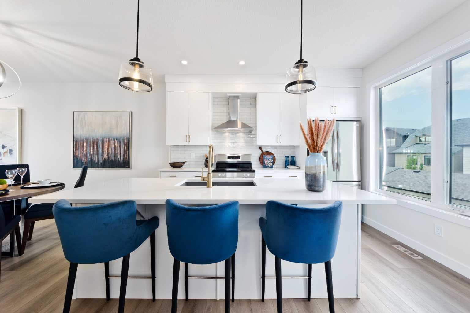 261 Bighorn Avenue SW — photo 3