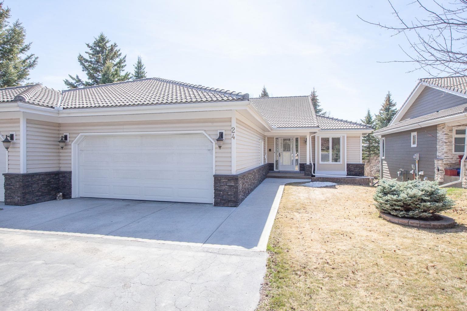 Semi Detached (Half Duplex) in NONE