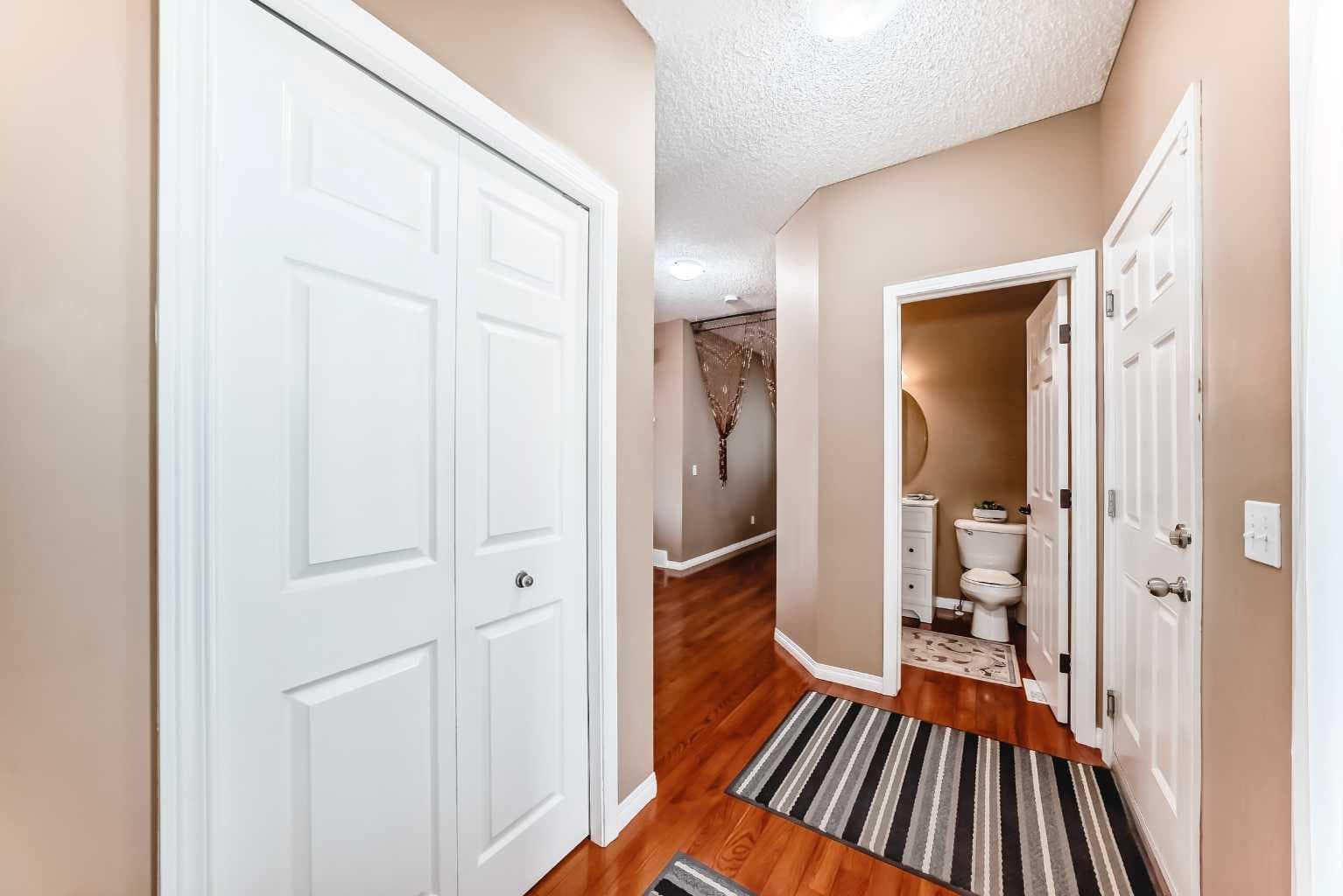 148 Saddlecrest Gardens NE — photo 5